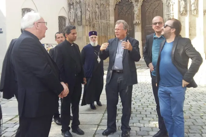 Comitato Congiunto Chiesa - WCC | Un momento di dialogo tra i membri del Comitato Congiunto Chiesa Cattolica - WCC, che si è riunito dal 3 al 7 settembre. Sulla sinistra, si riconosce il vescovo Brian Farrell, Segretario del Pontificio Consiglio per la Promzione dell'Unità dei Cristiani | WCC 