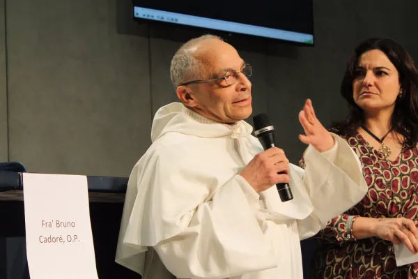Fr. Bruno Cadoré, Maestro dell'Ordine dei Domenicani, durante il meeting point in Sala Stampa vaticana, 17 gennaio 2017 / Lucia Ballester / ACI Group
