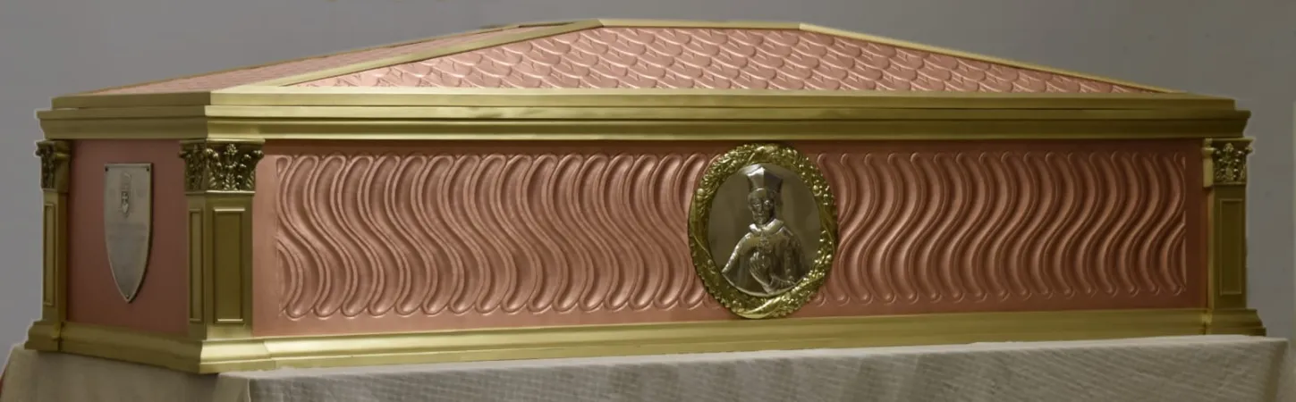 Un dettaglio dell'urna del beato Stenone | | Sacred art school