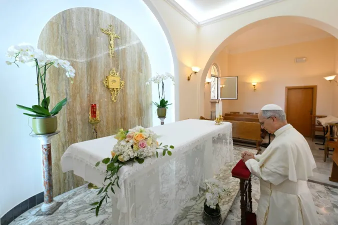 La visita del Papa alla casa di riposo Santa Marta |  | Vatican Media