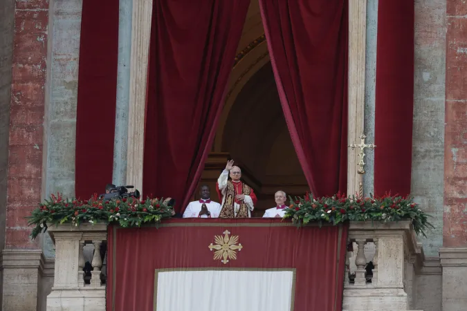 Leone XIV, Natale 2025 | Leone XIV, Urbi et Orbi, Natale 2025, Loggia delle Benedizioni, Basilica Vaticana, 25 dicembre 2025 | Daniel Ibanez / EWTN